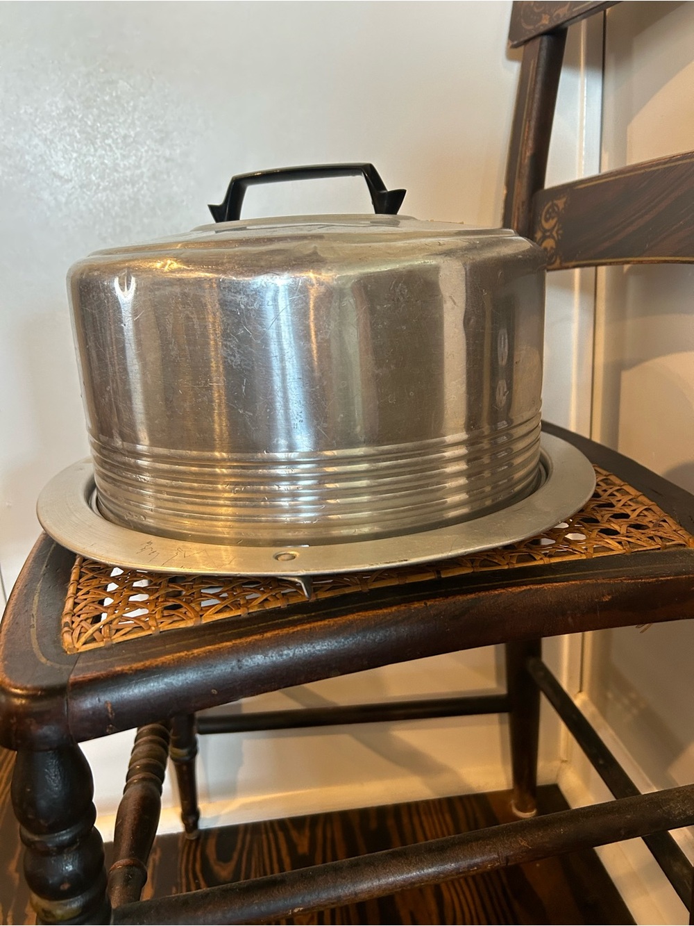 Vintage Regal Aluminum Dome Cake Carrier with Black Handle - Silver